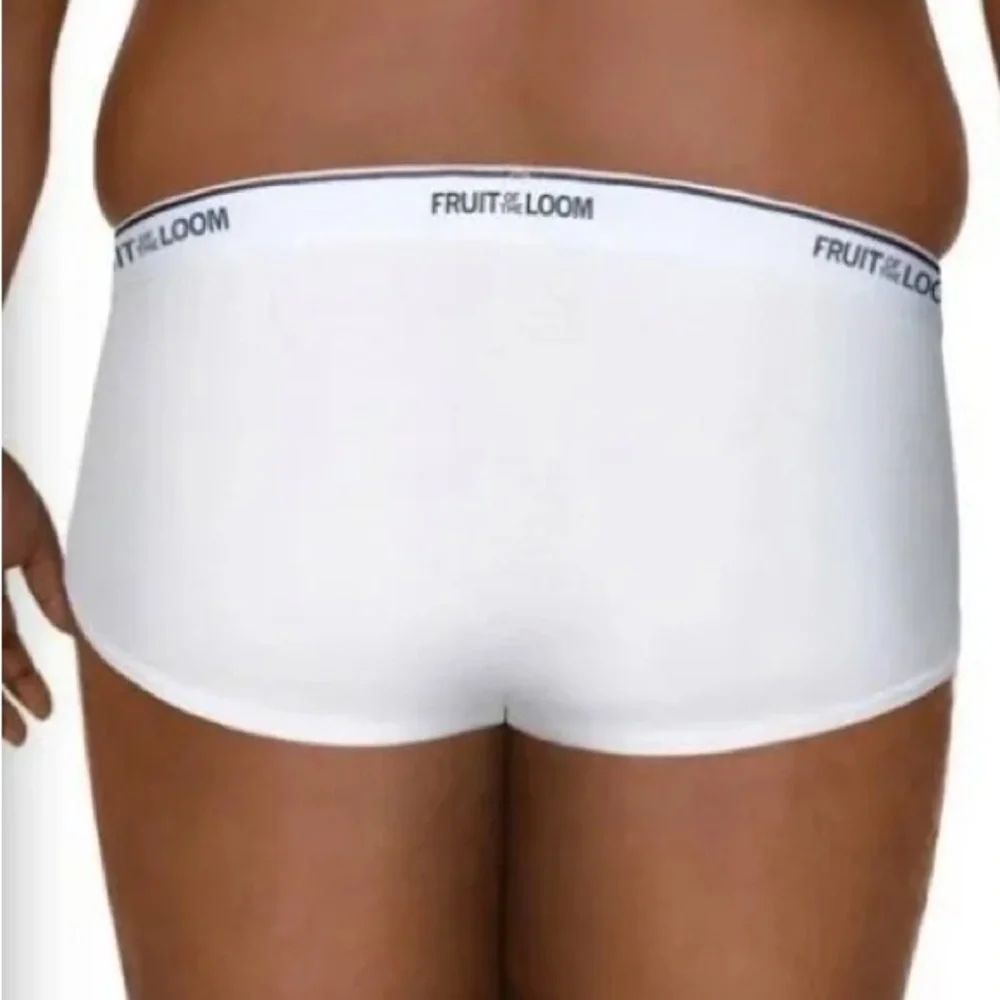 Fruit of the Loom 4-pack tag-free briefs in size 2XL (44-46